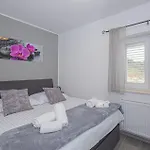 Cozy In *